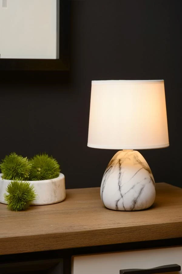 Lucide MARMO - Lampe de table - Ø 16 cm - 1xE14 - Blanc - ambiance 2